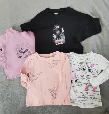4 Tee-shirt manches longues 6 ans