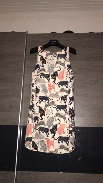 Robe droite motif léopards