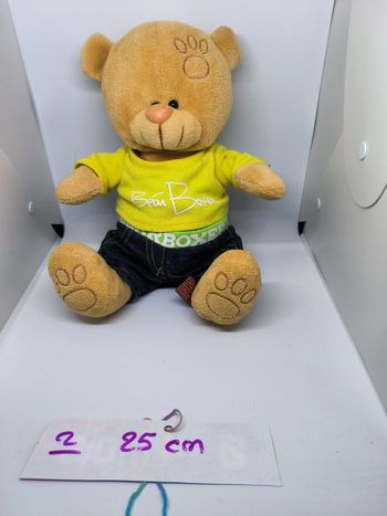 Peluche ourson habillé