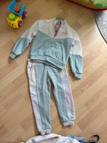 Ensemble jogging 2 pièces Kiabi 3 ans