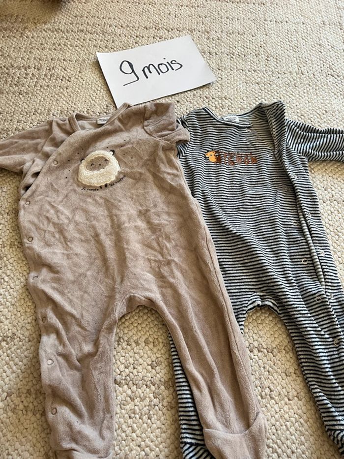 Lot Pyjama velour 9 mois