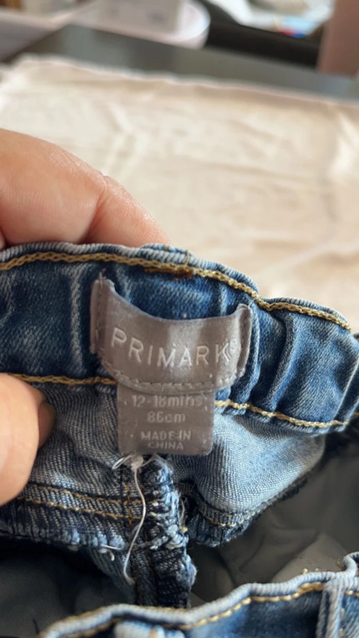 Short en jean avec bretelles - photo numéro 3