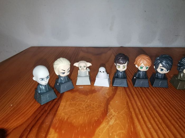 Lot de 10 mini figurines (wizzis) harry potter - photo numéro 3