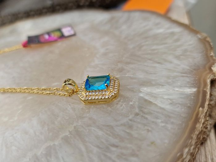 Collier Acier Doré Pendentif Pierre Bleue Cristal - photo numéro 8