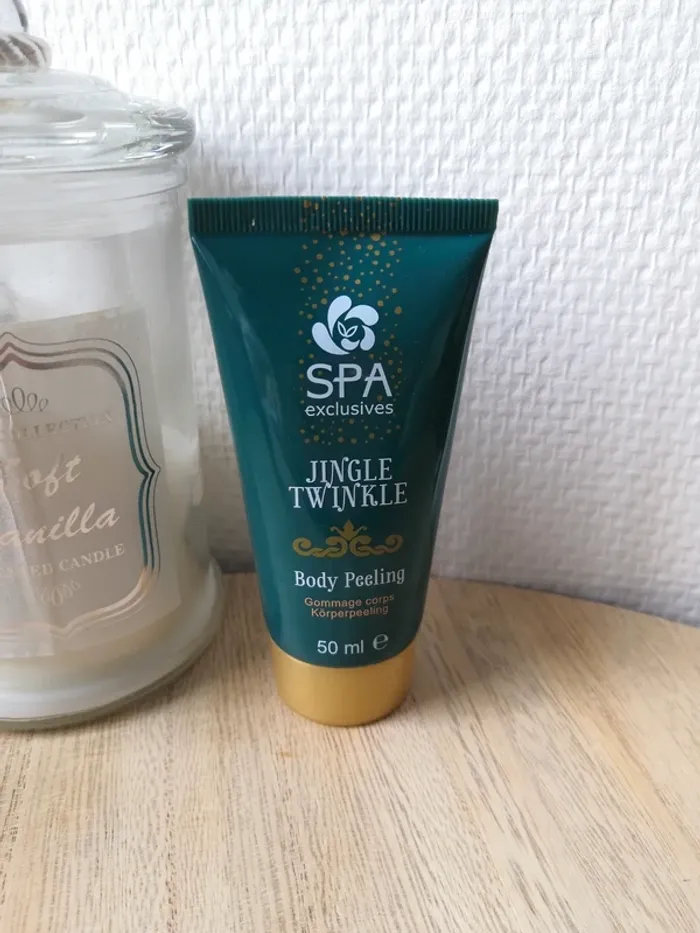 🌺Lot de 3 produits Jingle Twinkle Spa Exclusives🌺 - photo numéro 2