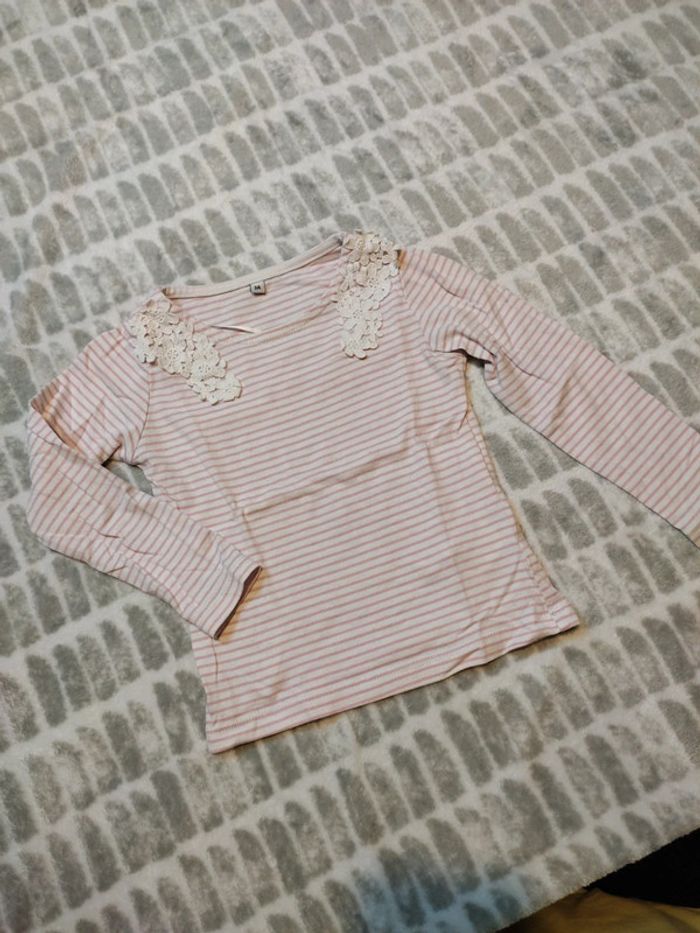 T-shirt haut manches longues rayure rose dentelle 3 ans - photo numéro 2