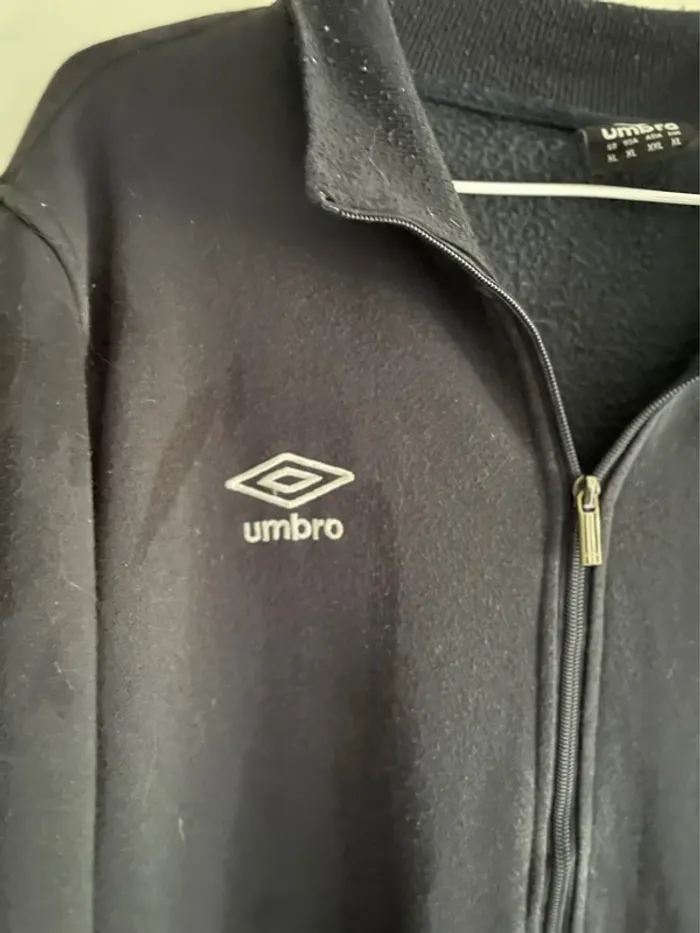 Sweat zippé de marque Umbro taille XL - photo numéro 2
