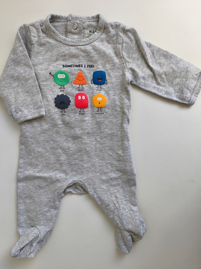 Lot de 2 pyjamas 1 mois neufs - photo numéro 4