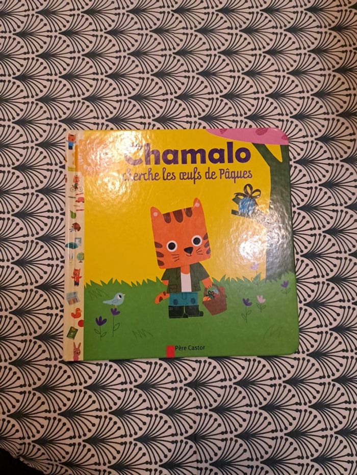 Chamalo cherche les œufs de paques