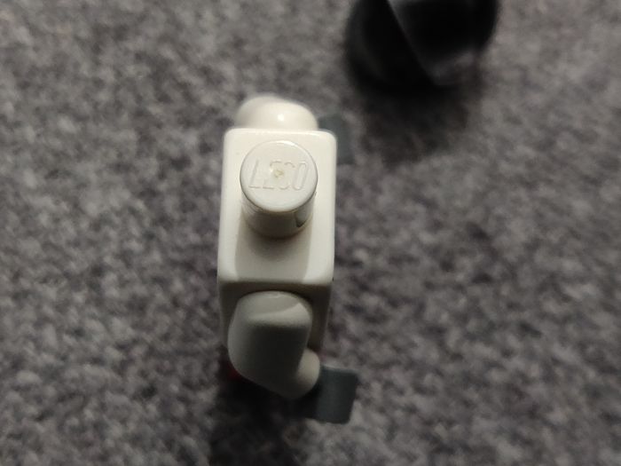 Minifig Lego pilote Air borne - Très bon état - Vrai Lego - photo numéro 2
