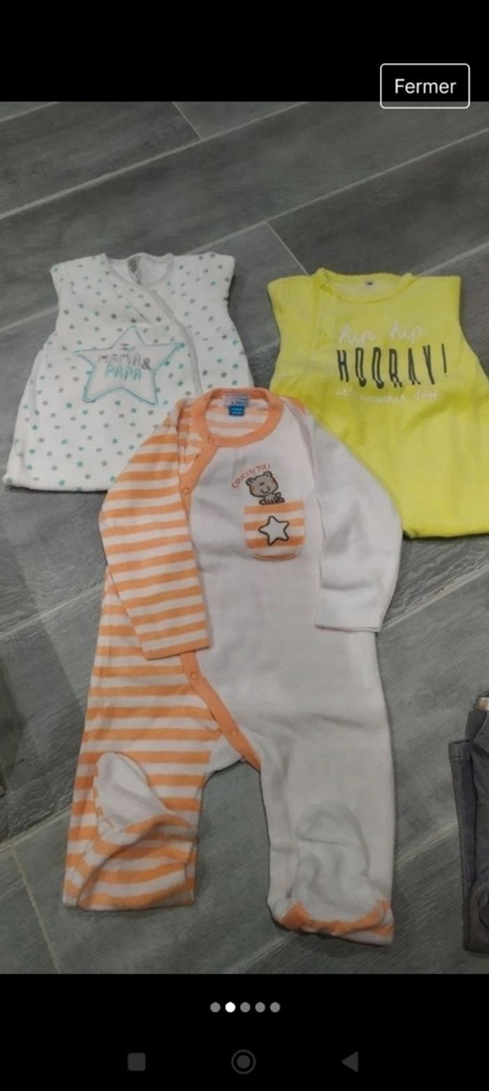 Lot vêtements en 18 mois - photo numéro 2