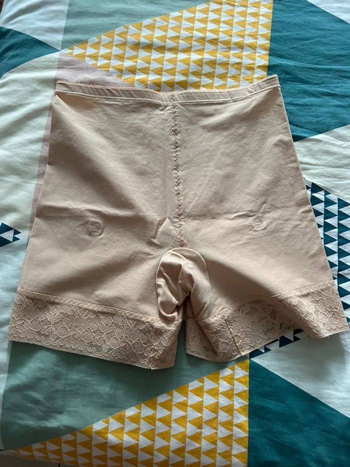 Short Gaine penty taille L - photo numéro 2