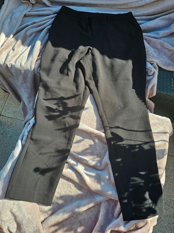 Pantalon noir Kiabi taille 46