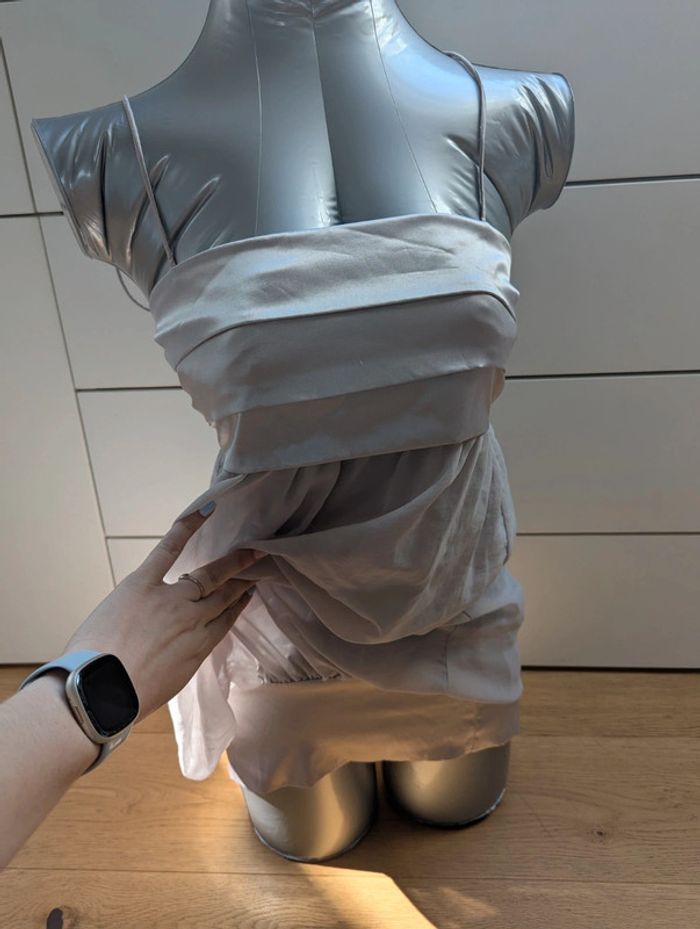 Robe gris-beige - photo numéro 2