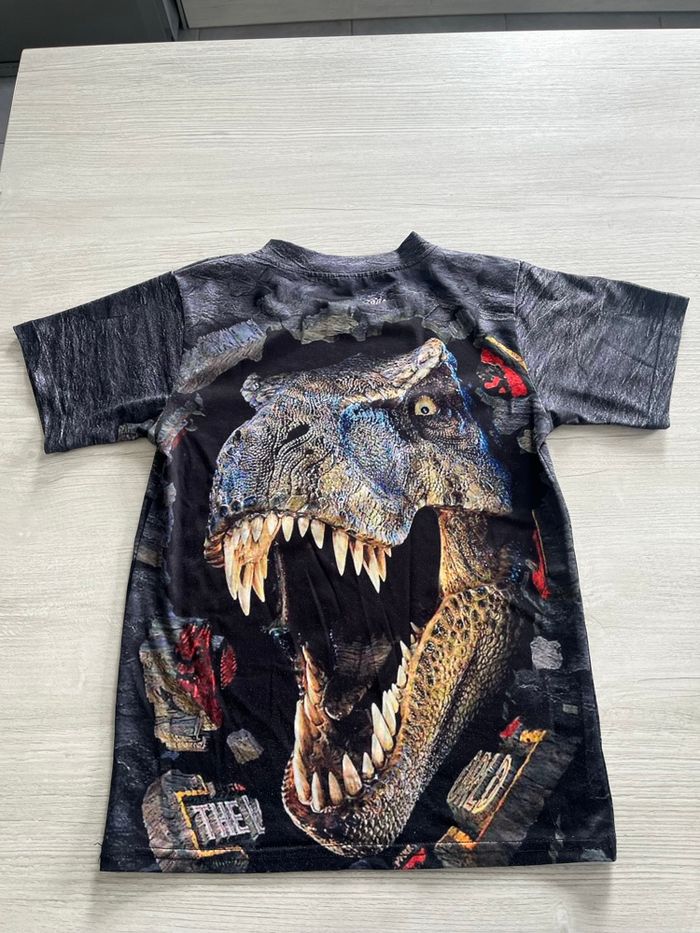 T-shirt dinosaure - photo numéro 3