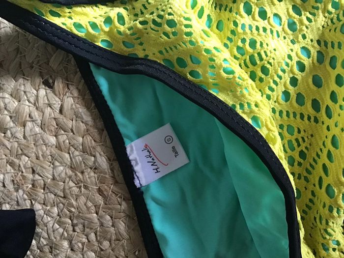 Joli maillot de bain de taille 36 coloris jaune et turquoise H.Nathalie - photo numéro 7