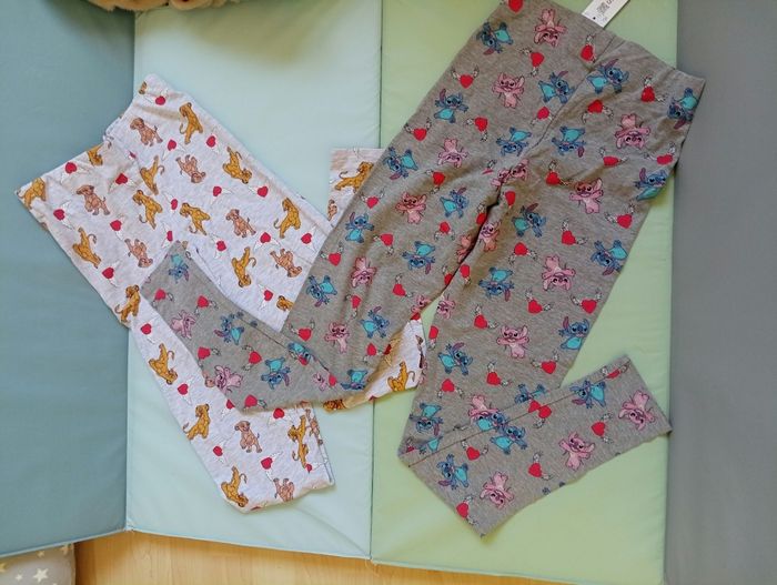 Lot 2 leggins disney pyjama taille S - photo numéro 2