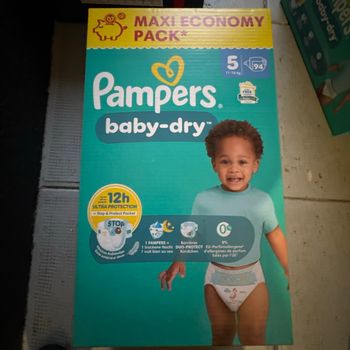 Pampers couché economy pack taille5