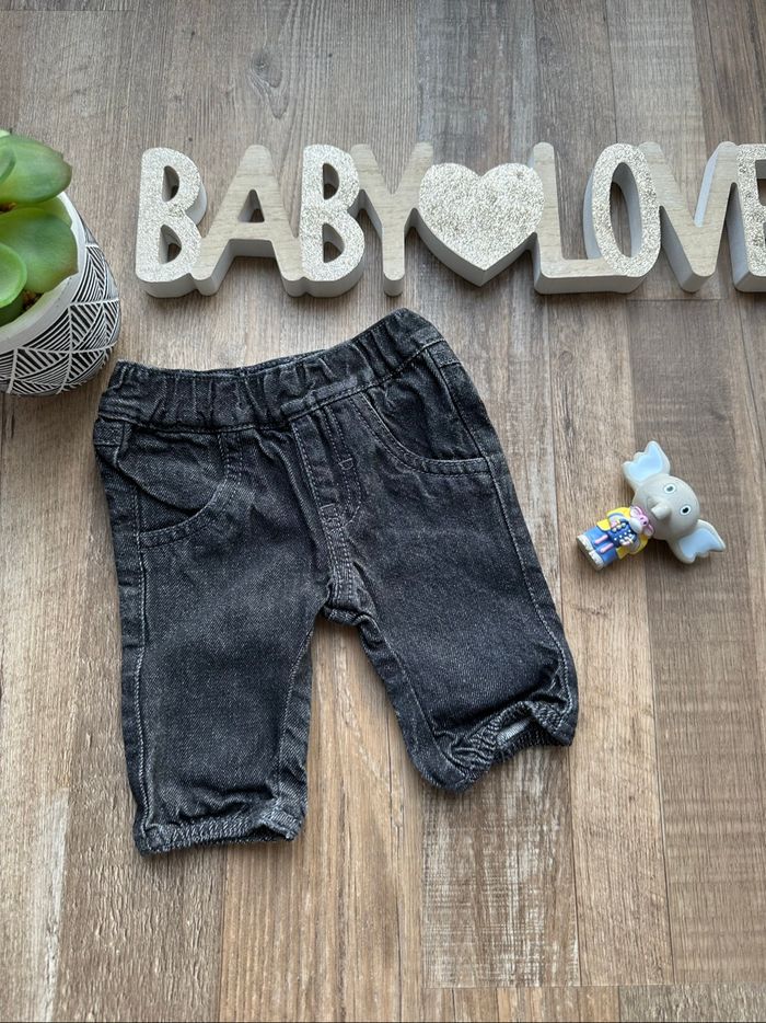 - Jeans noir Kiabi - 1 mois - Très bon état