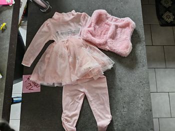 Ensemble Happy baby 12 mois 