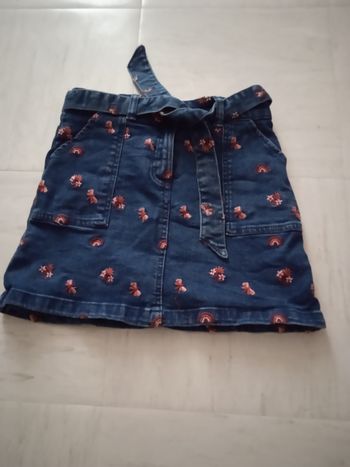 Vend jupe fille en jeans.  9 ans marque sergent major