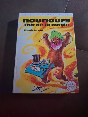 Nounours fait de la magie