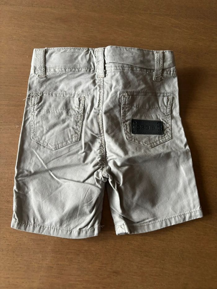 Short gris - photo numéro 2