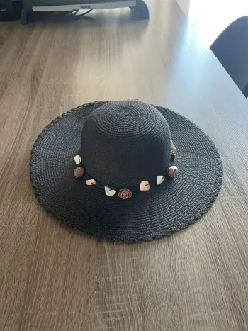 Chapeau