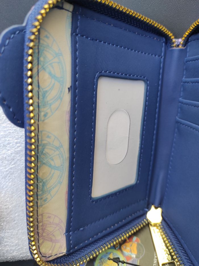 Porte monnaie loungefly marve l studio docteur strange  neuf - photo numéro 9