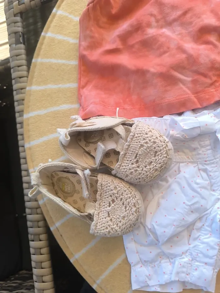 Ensemble short , débardeur,chaussons - photo numéro 4