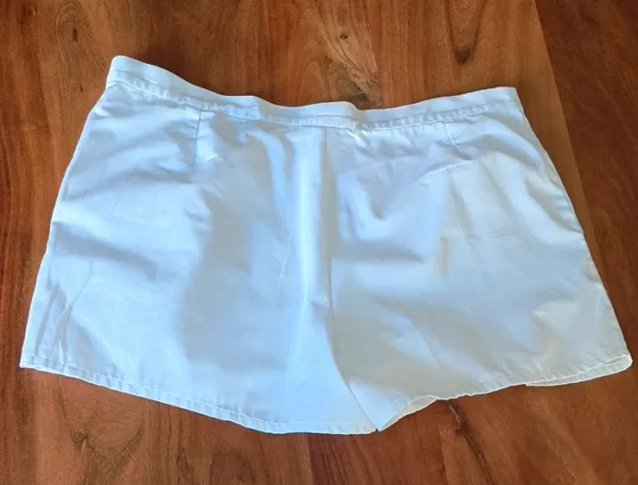 Short Lacoste Taille L - photo numéro 4