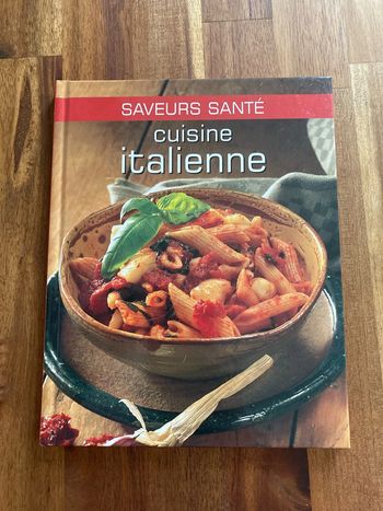 Livre intitulé Cuisine italienne