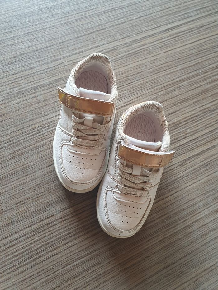 Superbes petites baskets Fila 🌸