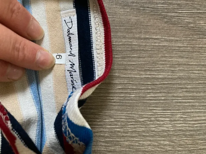 T-shirt épais 6 ans - photo numéro 2