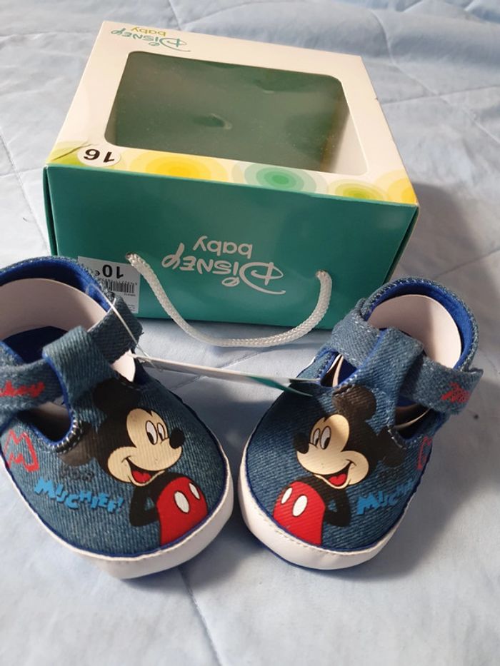 Chaussures Mickey neuve