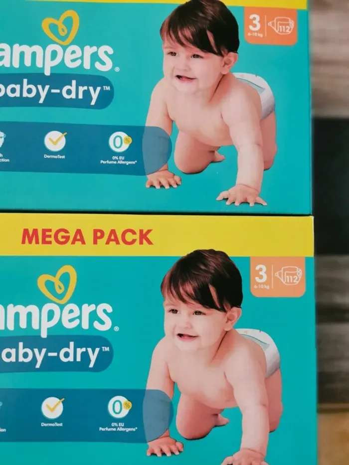 Lot de 3 cartons Pampers Baby dry taille 3- 6 à 10 kg - 112 couches - photo numéro 2