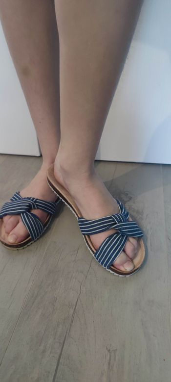 Nue pied Kiabi marin