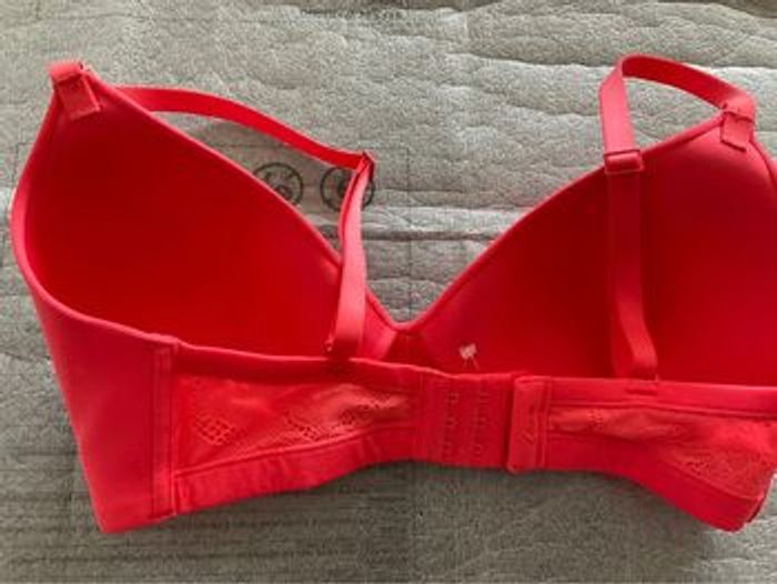 Soutien-gorge corail Etam neuf - photo numéro 3