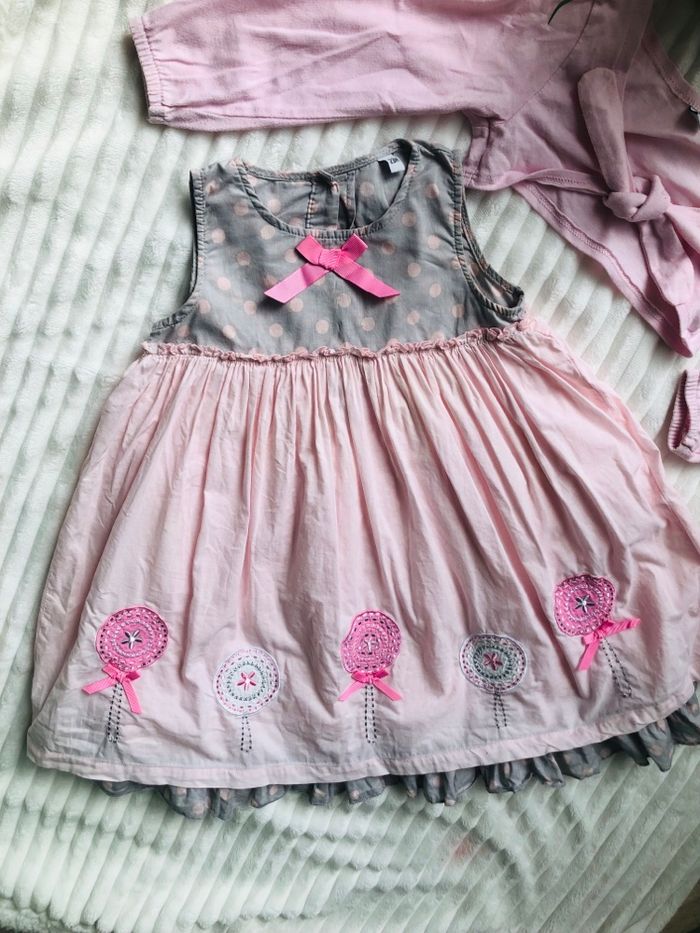 Robe et gilet rose et gris - photo numéro 4