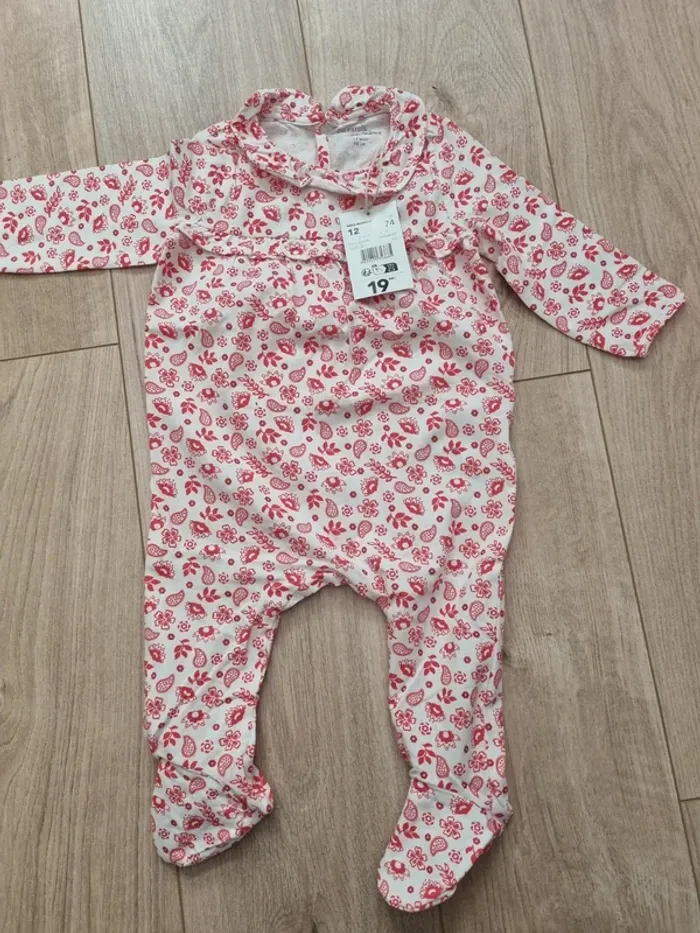 5 pyjamas 12mois - photo numéro 8