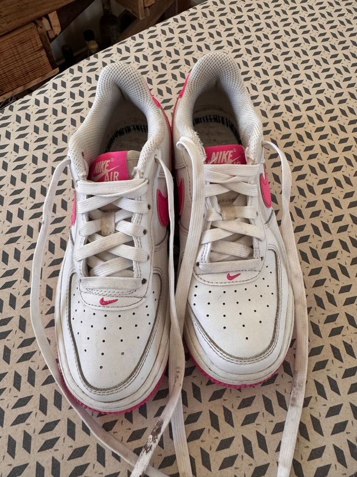 Baskets Nike air authentique 35 - photo numéro 4