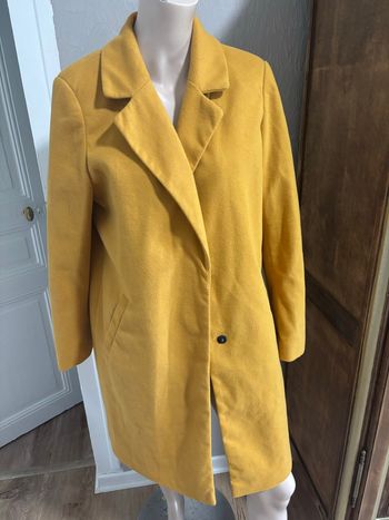 Manteau jaune 