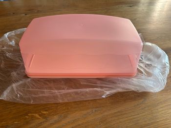 Plat à cake neuf Tupperware