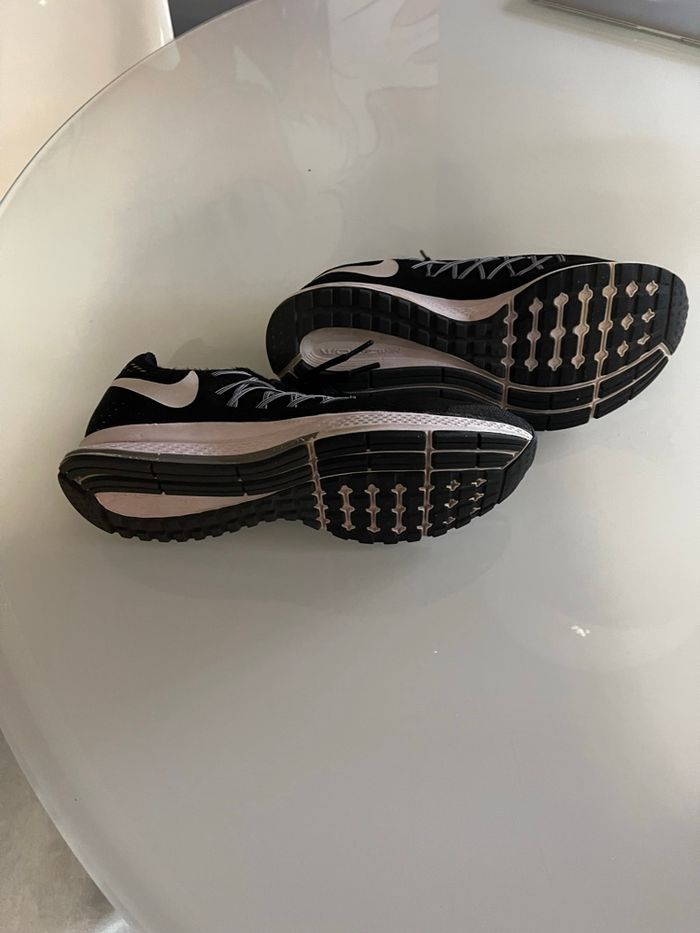 baskets nike quasi neuve pointure 40 - photo numéro 2