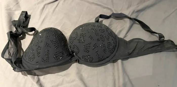 Soutien-gorge noir paillettes Lovable EU44 - photo numéro 3