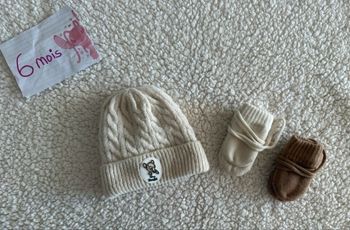 Lot bonnet Bambi et 2 paires de moufles