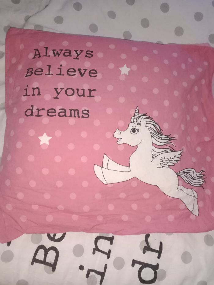 Housse de couette et taie d'oreiller
Licorne - photo numéro 4