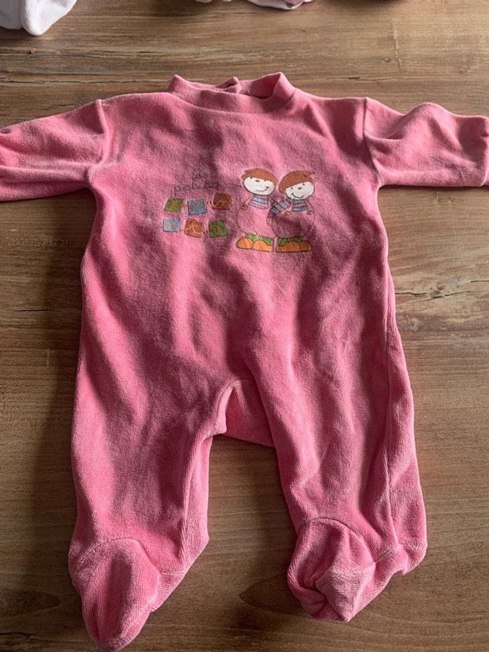Lot de 3 pyjamas velours et de 3 body fille taille naissance - photo numéro 6