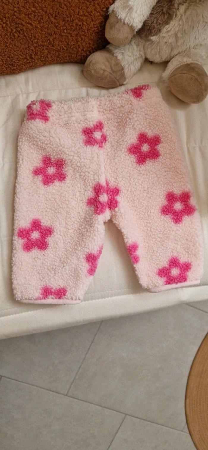 Ensemble molletonné fleuri🌸 - photo numéro 10