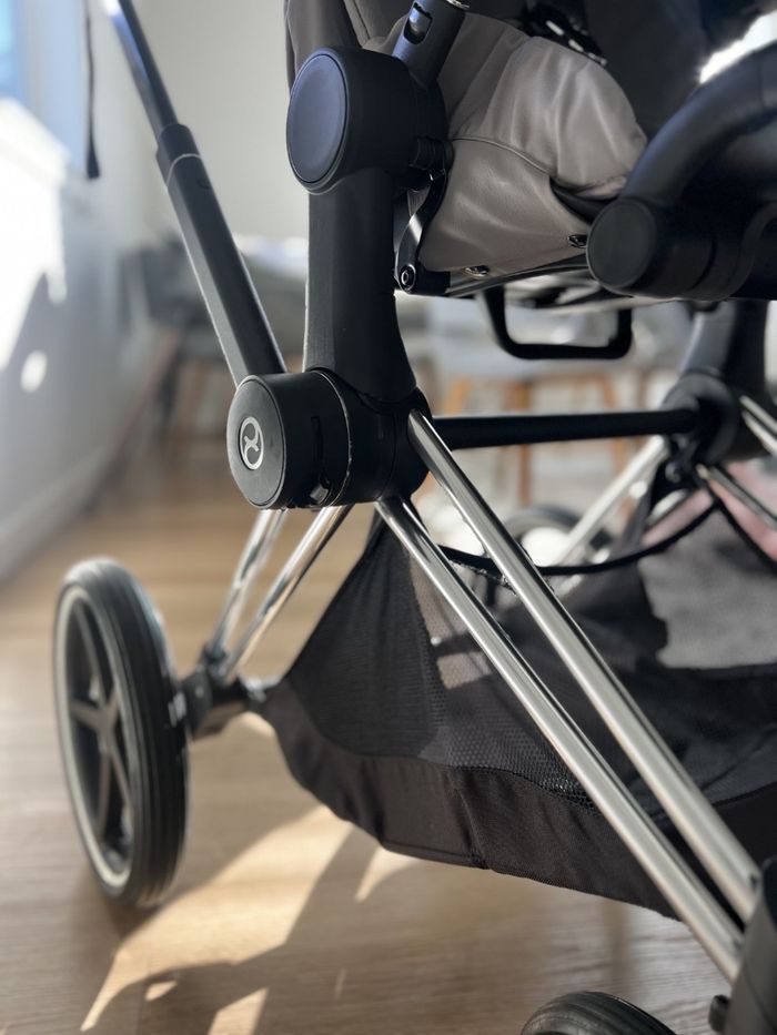 Poussette Cybex Priam 4 - photo numéro 3